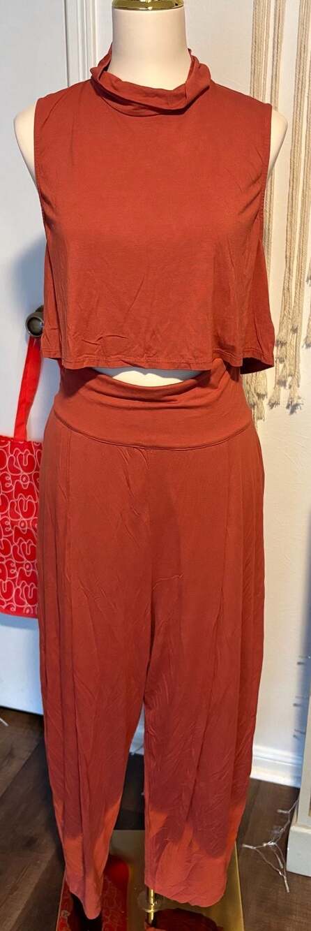FP Beach Free People Rust Orange Sleeveless Mock Neck and slouchy bottoms Set
